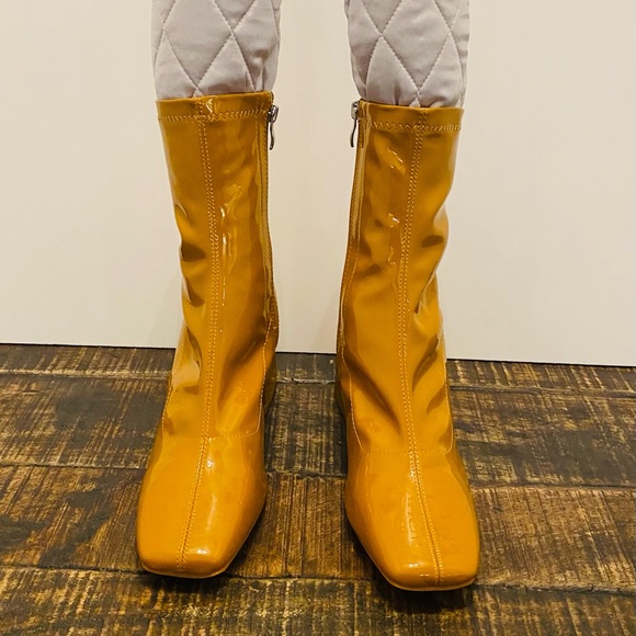 Public Desire Supreme Square Toe Sock Boot- PATENT CAMEL Size 9 •NEW• - Picture 4 of 8